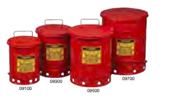 存放含溶劑的可燃物的廢物罐.jpg